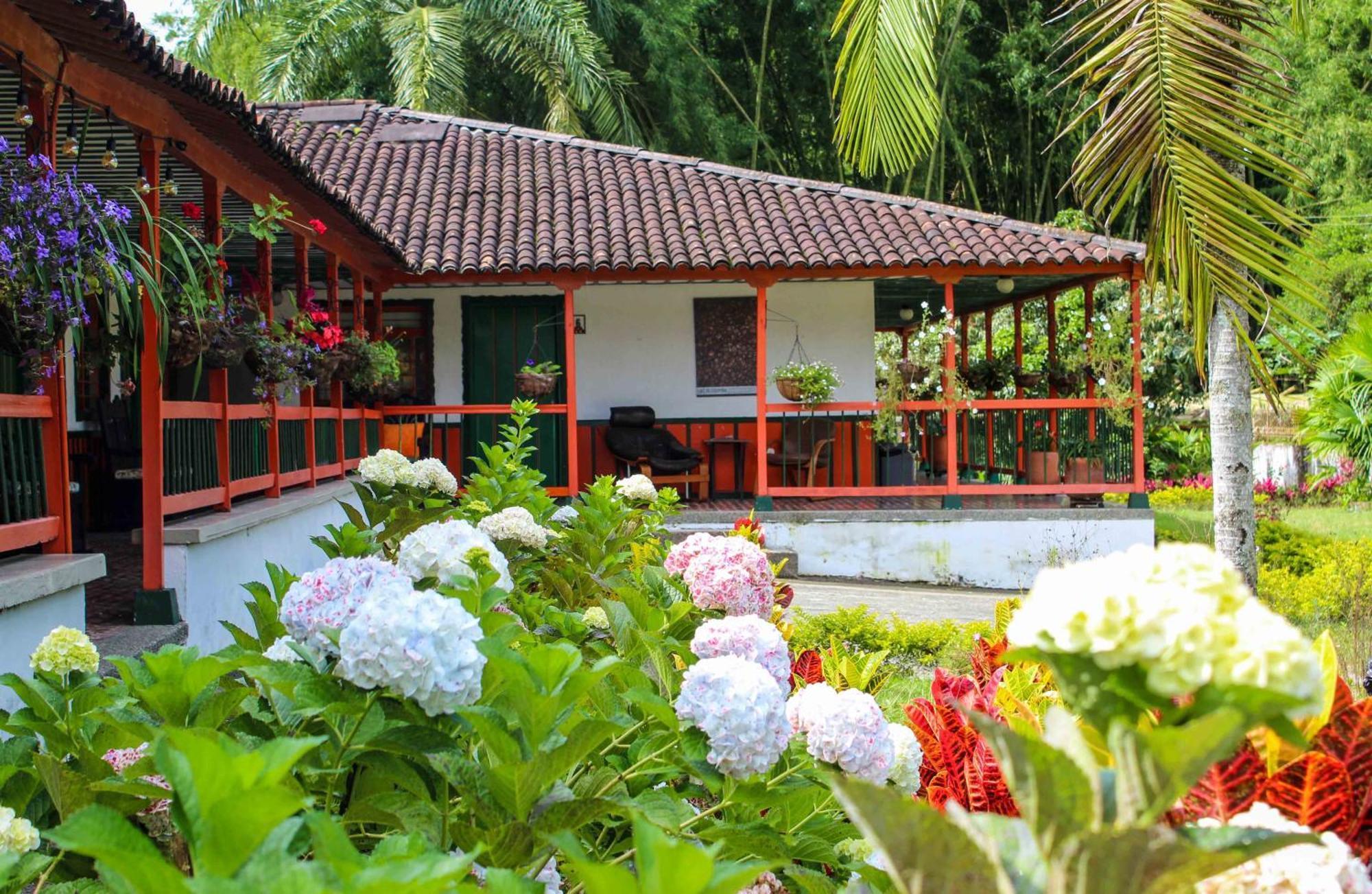 Hotel Campestre La Floresta Puerto Espejo Bagian luar foto