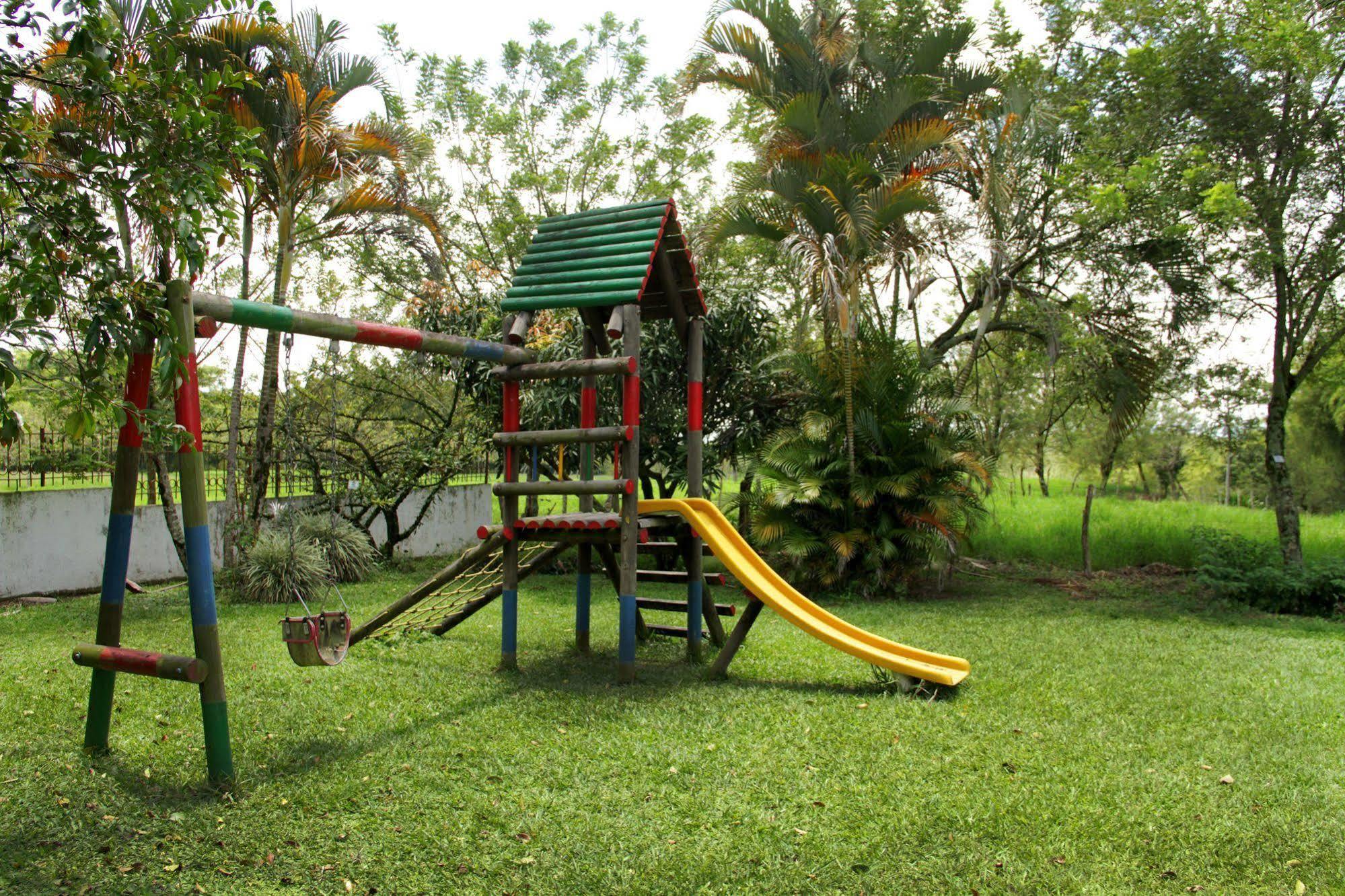 Hotel Campestre La Floresta Puerto Espejo Bagian luar foto